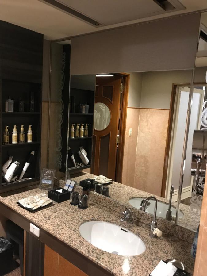 C.Yokohama Hotel โยโกฮาม่า ภายนอก รูปภาพ
