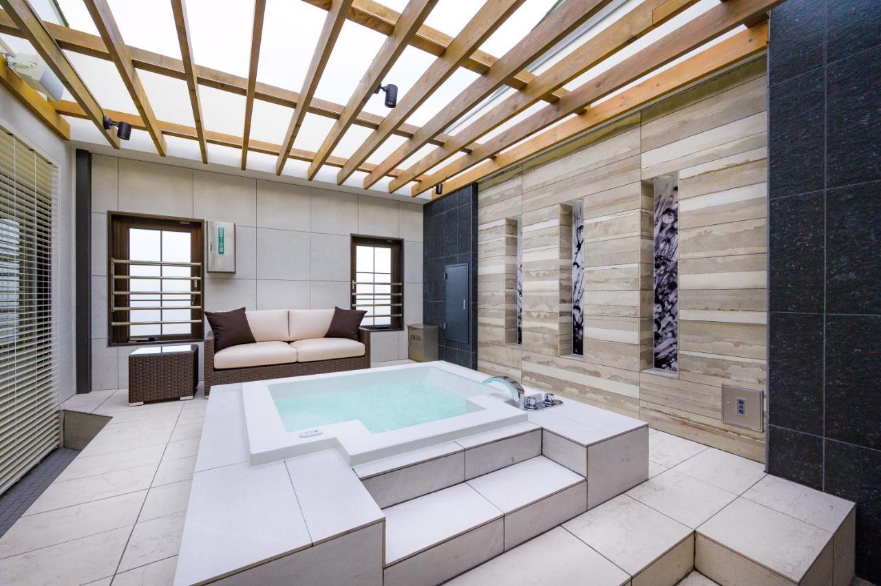 C.Yokohama Hotel โยโกฮาม่า ภายนอก รูปภาพ